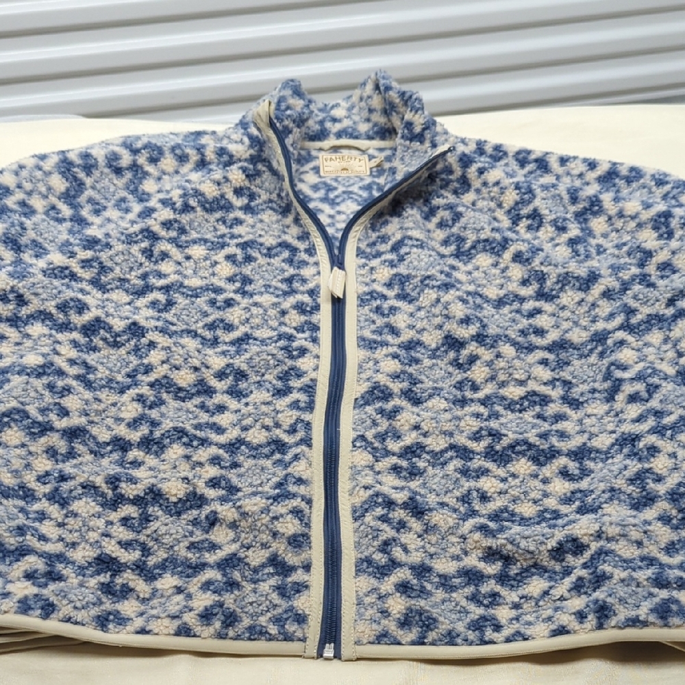 Faherty Blue and Cream Zip-Up Fleece Jacket